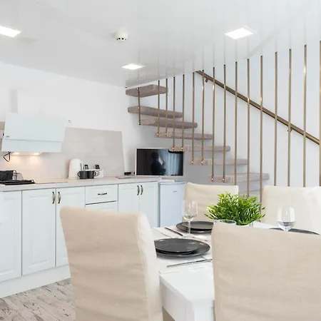 Luxury Kabakum - Free Private & Free Parking Apartmán